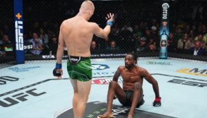 Ian Garry and Neil Magny in their UFC 292 fight.