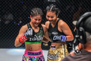 Stamp Fairtex and Supergirl Jaroonsak